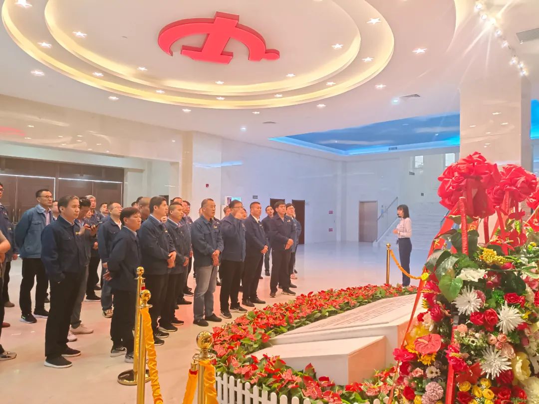 以學促干強本領，凝心聚力促提升
