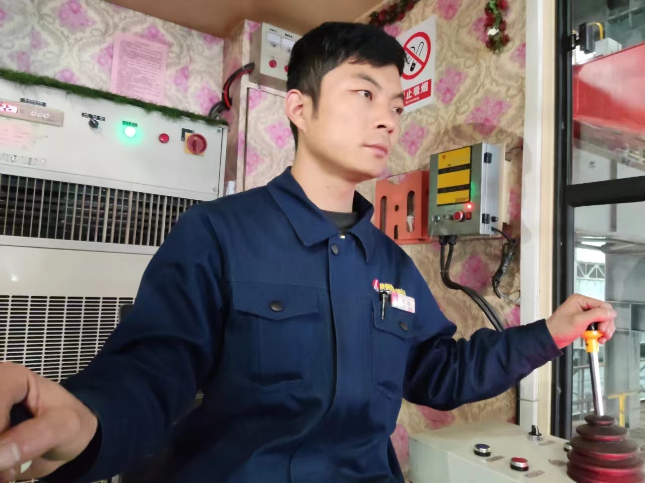高溫？酷暑？鋼鐵人來戰(zhàn)！