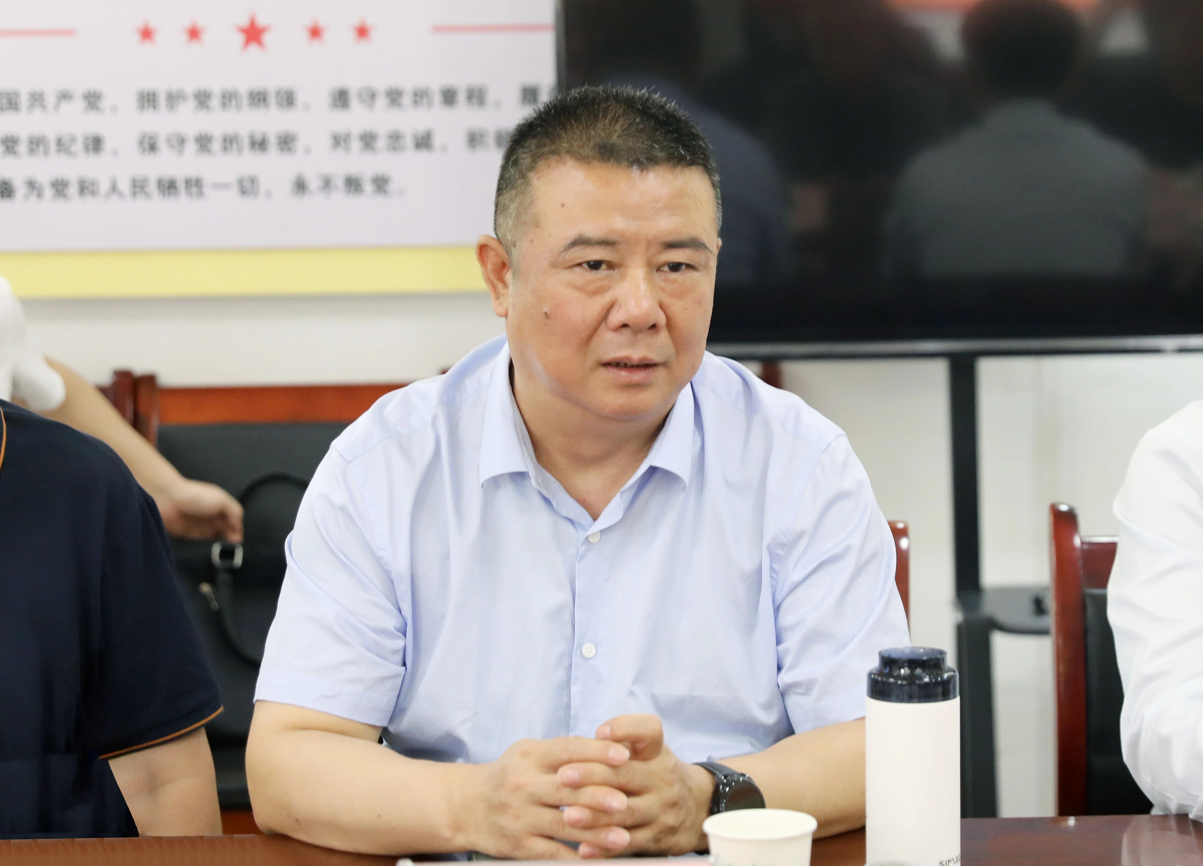許曉增深入西直溝村開展助力鄉村振興工作調研