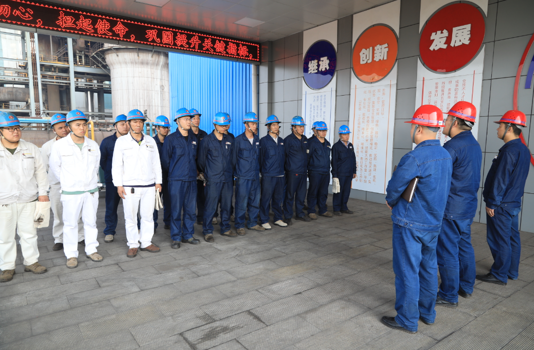 科學引導，創造平臺，打造鐵前系統一流技術團隊——龍鋼公司煉鐵廠推進專業技術人才培養工作側記